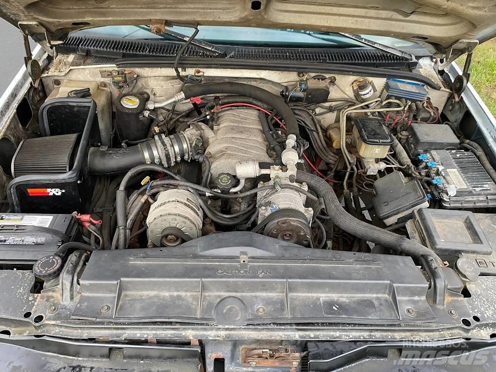 Chevrolet K3500 Bestelwagens met open laadbak