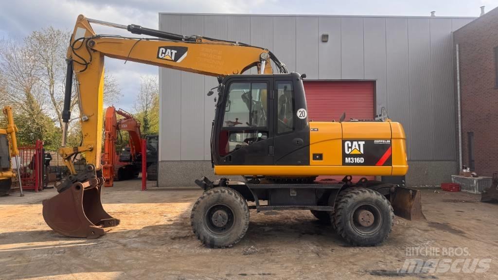 CAT M 316 D Wielgraafmachines