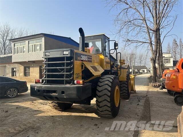 Komatsu WA380 Wielladers