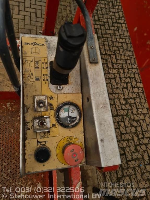 SkyJack SJ4632 Schaarhoogwerkers