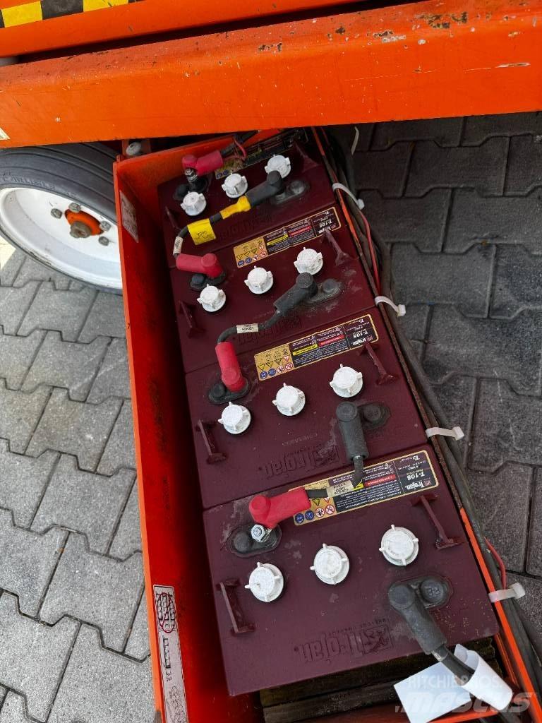 SkyJack SJIII 4632 Schaarhoogwerkers