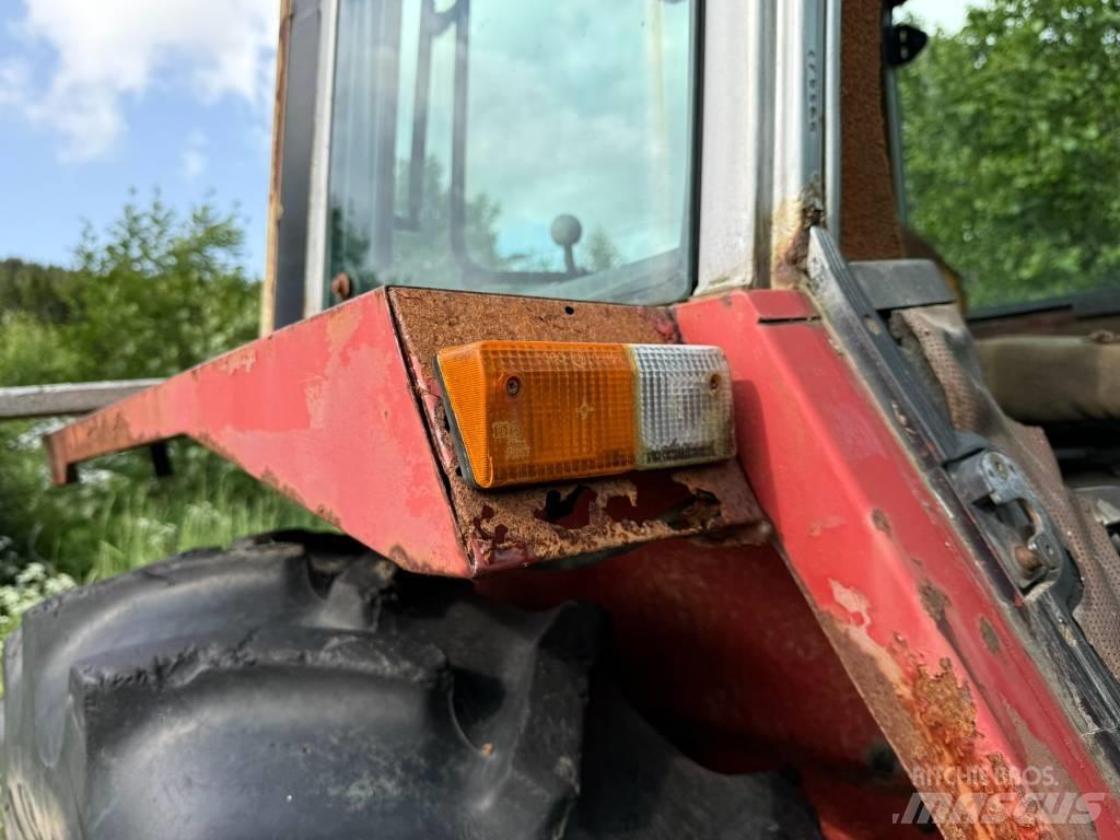 Massey Ferguson 675 Tractoren
