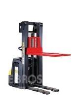 Hyster S1.4iL Stapelaar meeloop