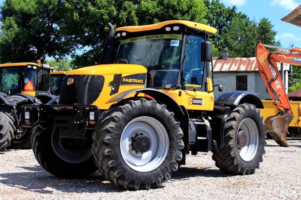 JCB Fastrac 3220-65 Tractoren