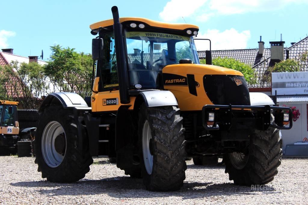 JCB Fastrac 3220-65 Tractoren