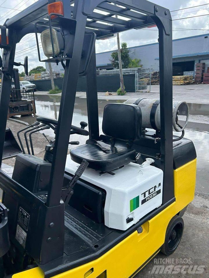 TCM FCG30T7T Containerheftrucks