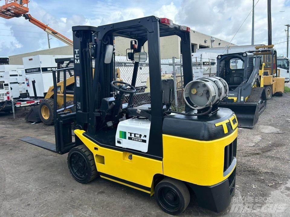 TCM FCG30T7T Containerheftrucks