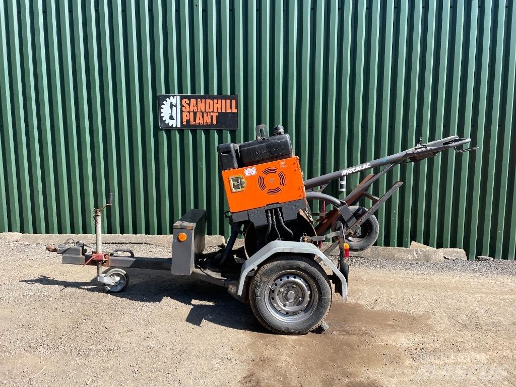 Mecalac MBR 71 Trilrolwalsen
