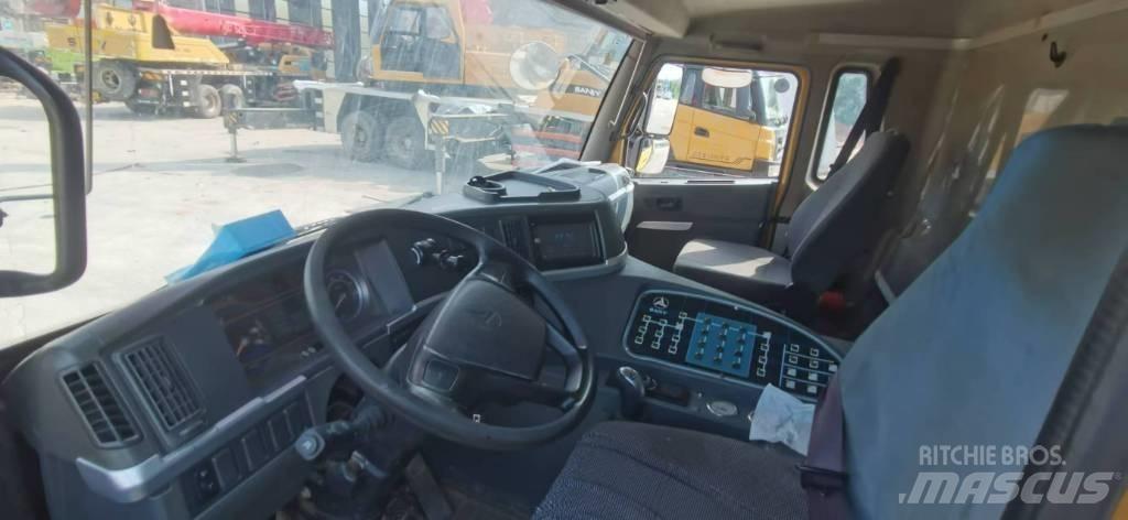 Sany SAC1300T Kranen voor alle terreinen