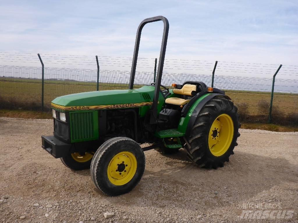 John Deere 5500N Tractoren