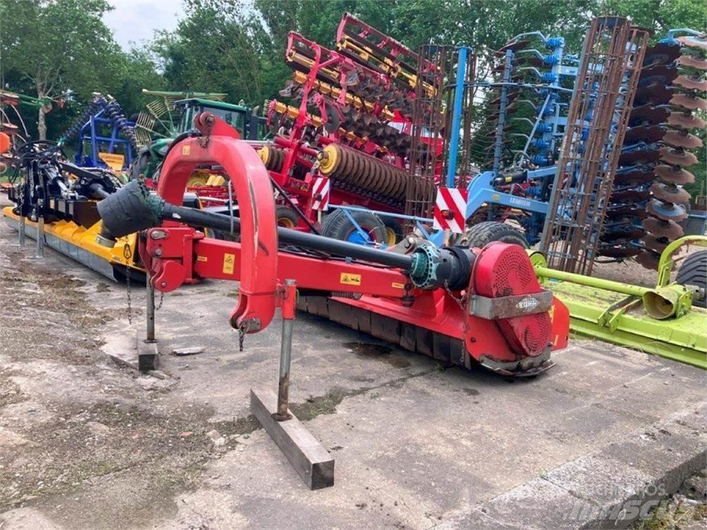 Kuhn TBE 210 Klepelmaaiers