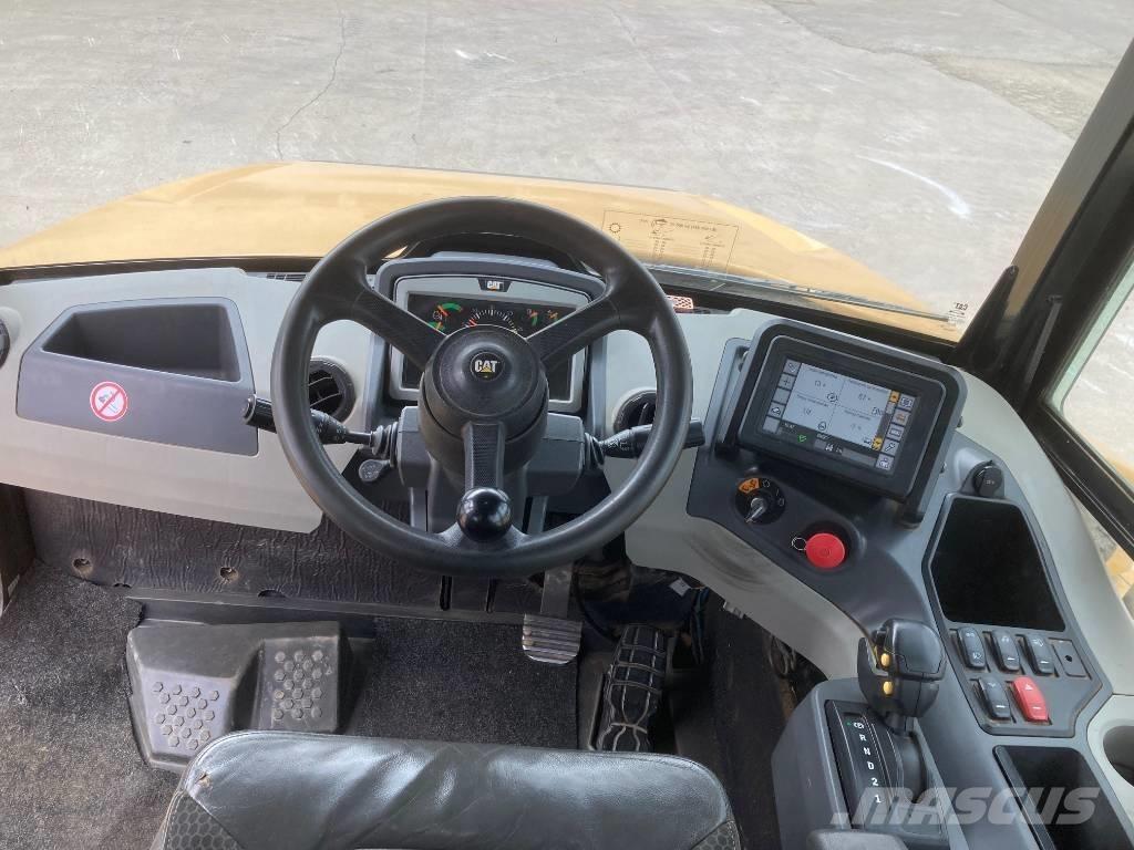 CAT 745 Knik dumptrucks