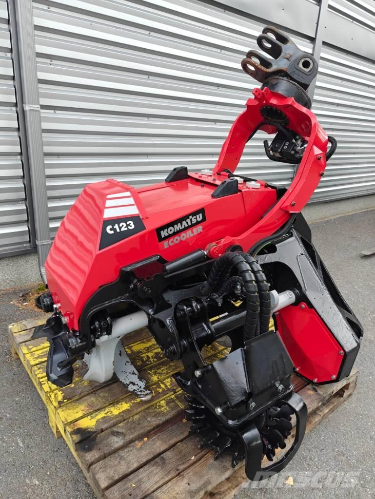 Komatsu C 123 Boomvelkoppen