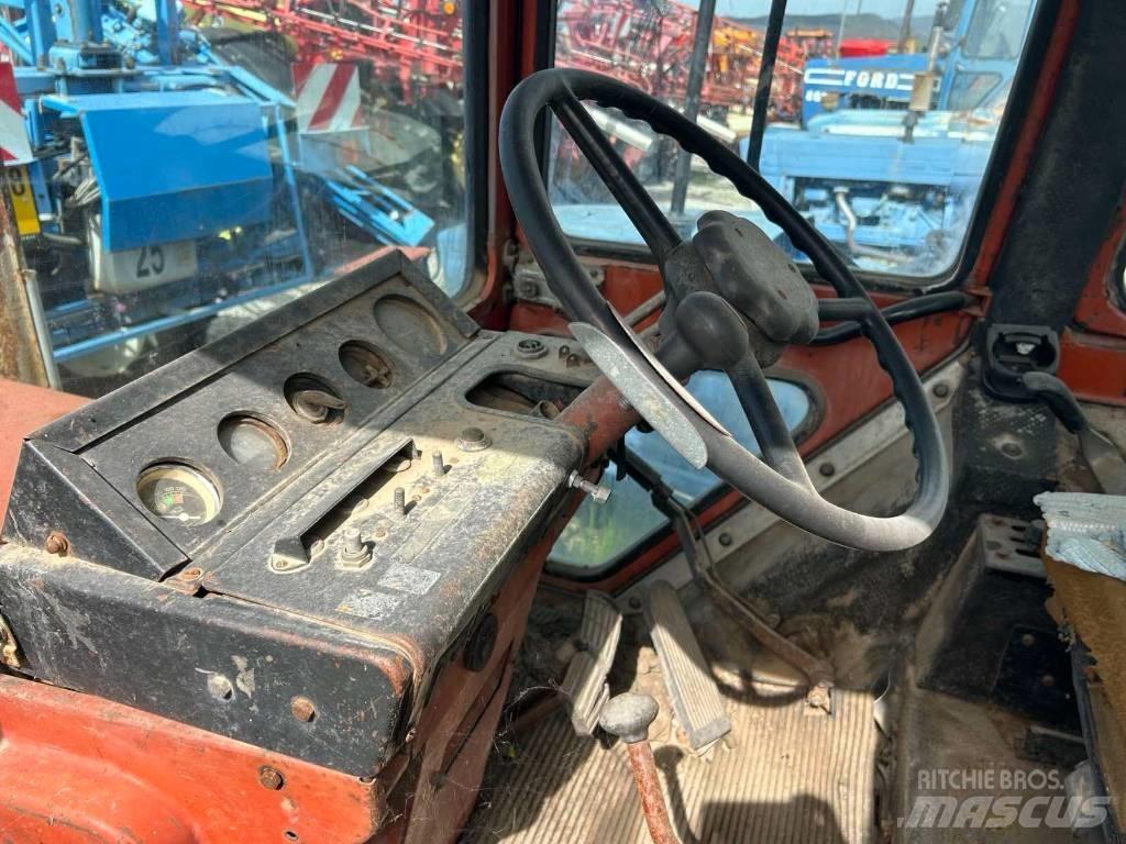Belarus MTZ 560 Tractoren