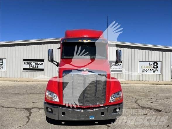 Peterbilt 579 Trekkers