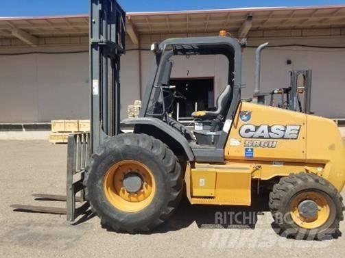 CASE 586H Vorkheftruck voor zwaar terrein
