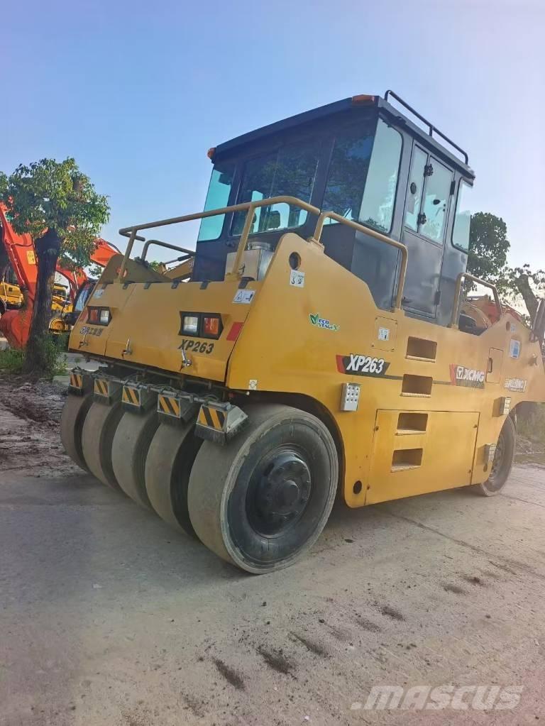 XCMG XP 263 Bandenwalsen