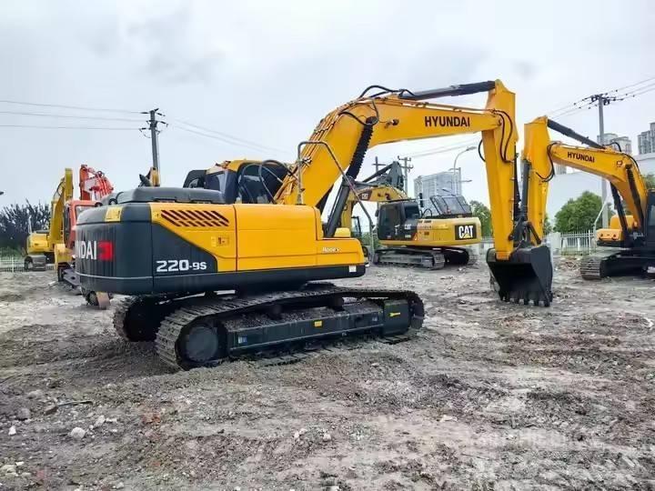 Hyundai 220-9S Rupsgraafmachines