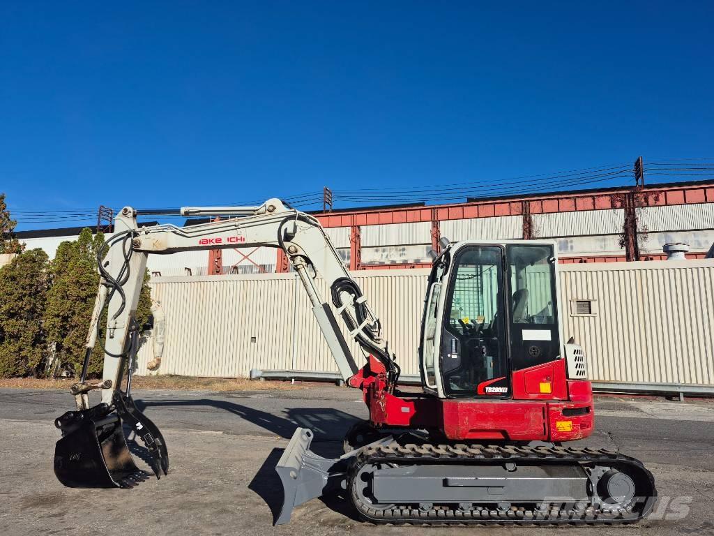 Takeuchi TB 280 FR Rupsgraafmachines