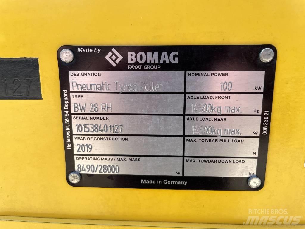 Bomag BW28RH Bandenwalsen