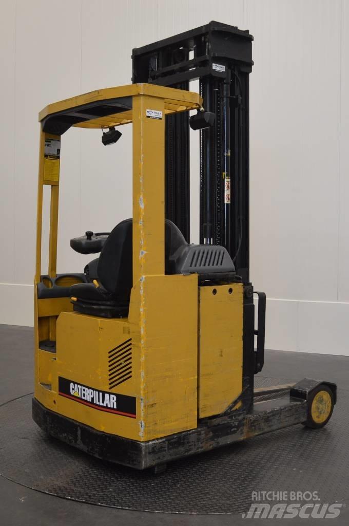 CAT NR 16 Reachtruck Reachtruck voor hoog niveau