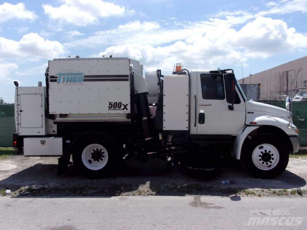 International 4300 Veegwagens