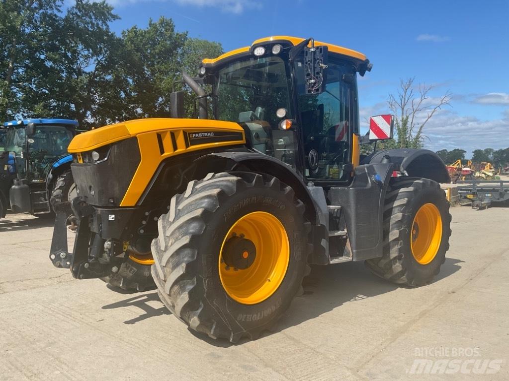 JCB Fastrac 4220 Tractoren