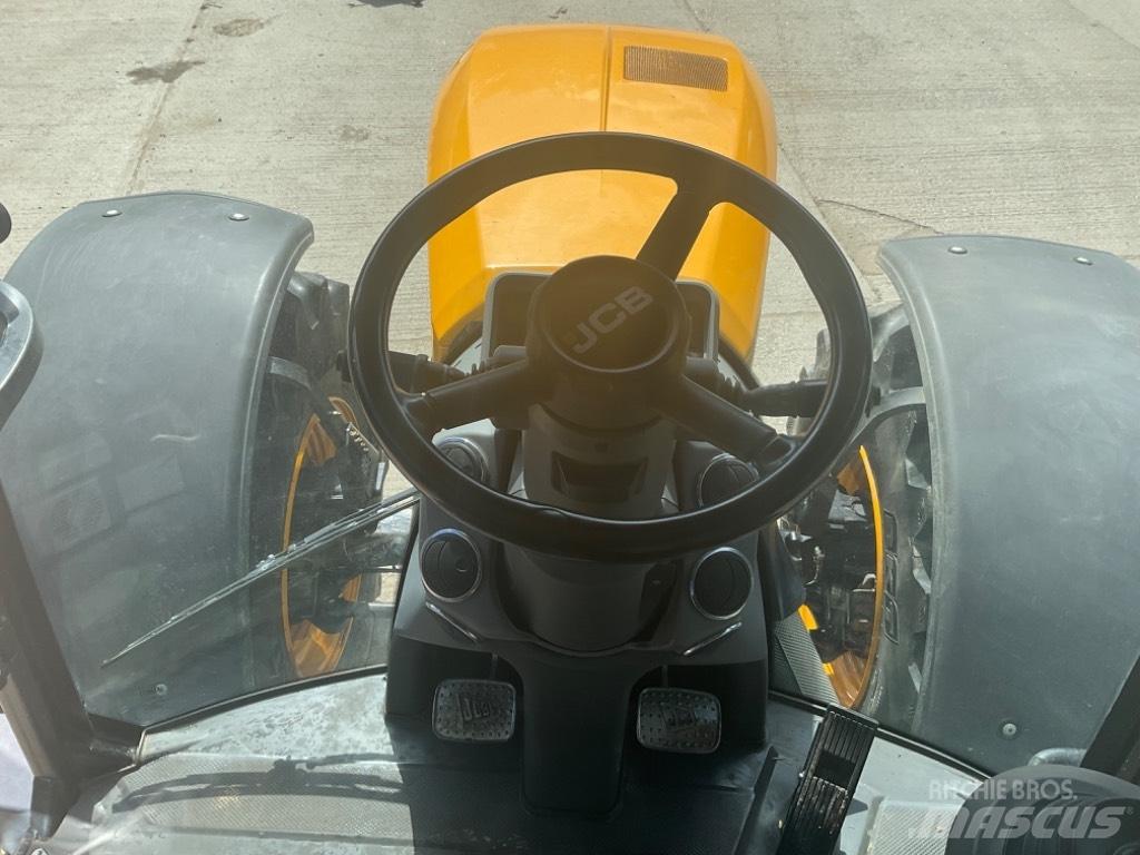 JCB Fastrac 4220 Tractoren