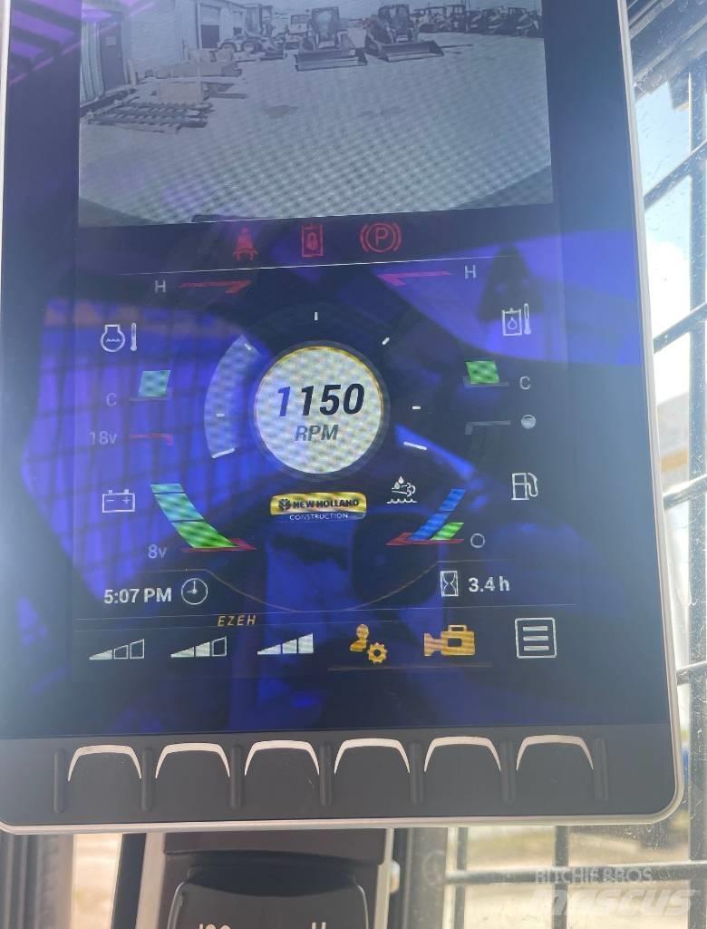 New Holland C345 Schrankladers