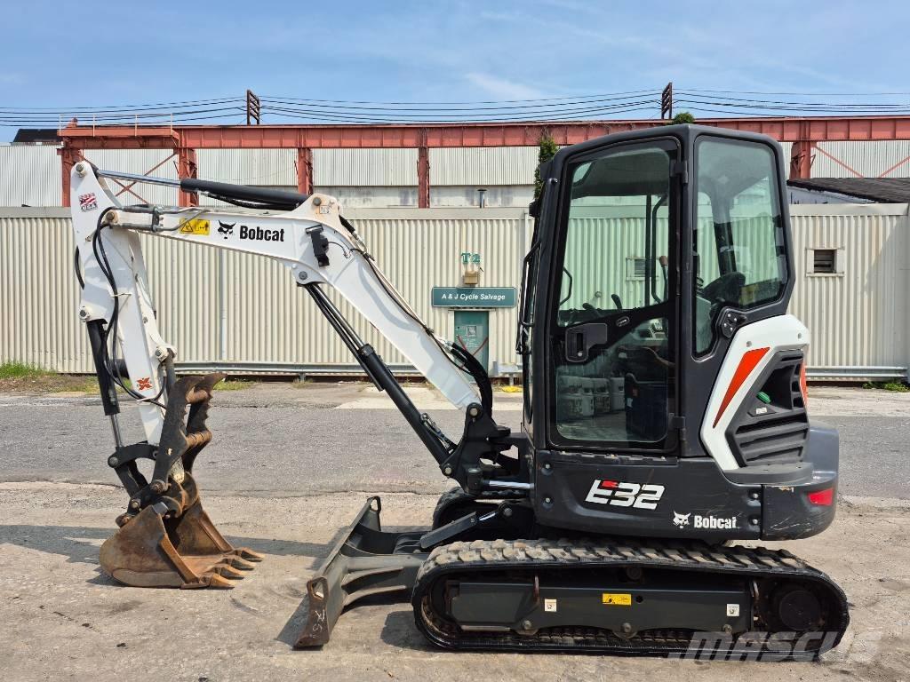 Bobcat E 32i Minigraafmachines < 7t
