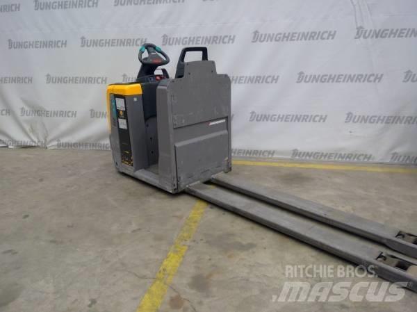 Jungheinrich ECE 225 Orderpicker voor laag niveau