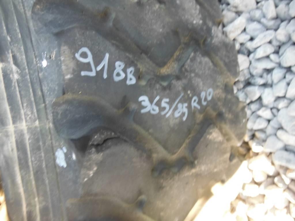Michelin 365/85R20 Banden, wielen en velgen