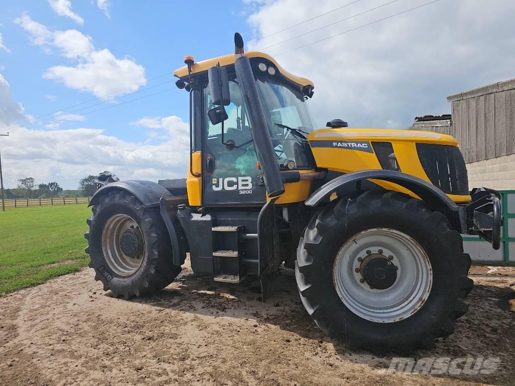 JCB Fastrac 3200 Tractoren