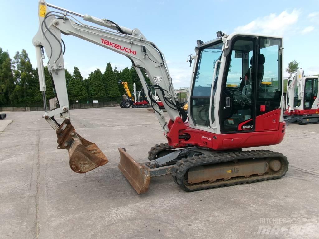 Takeuchi TB235-2 Minigraafmachines < 7t