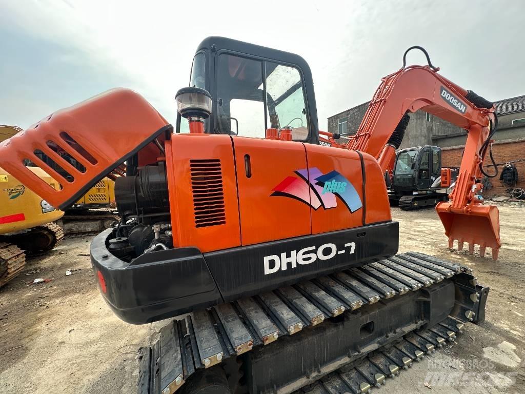 Doosan DH 60 Minigraafmachines < 7t