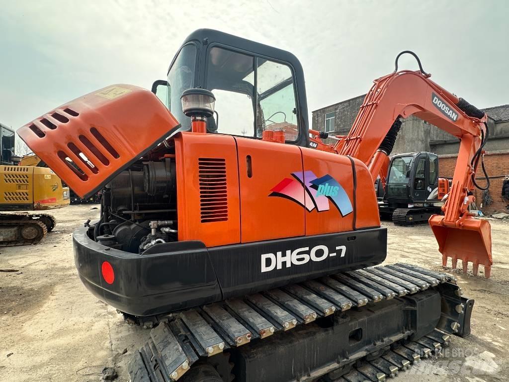 Doosan DH 60 Minigraafmachines < 7t