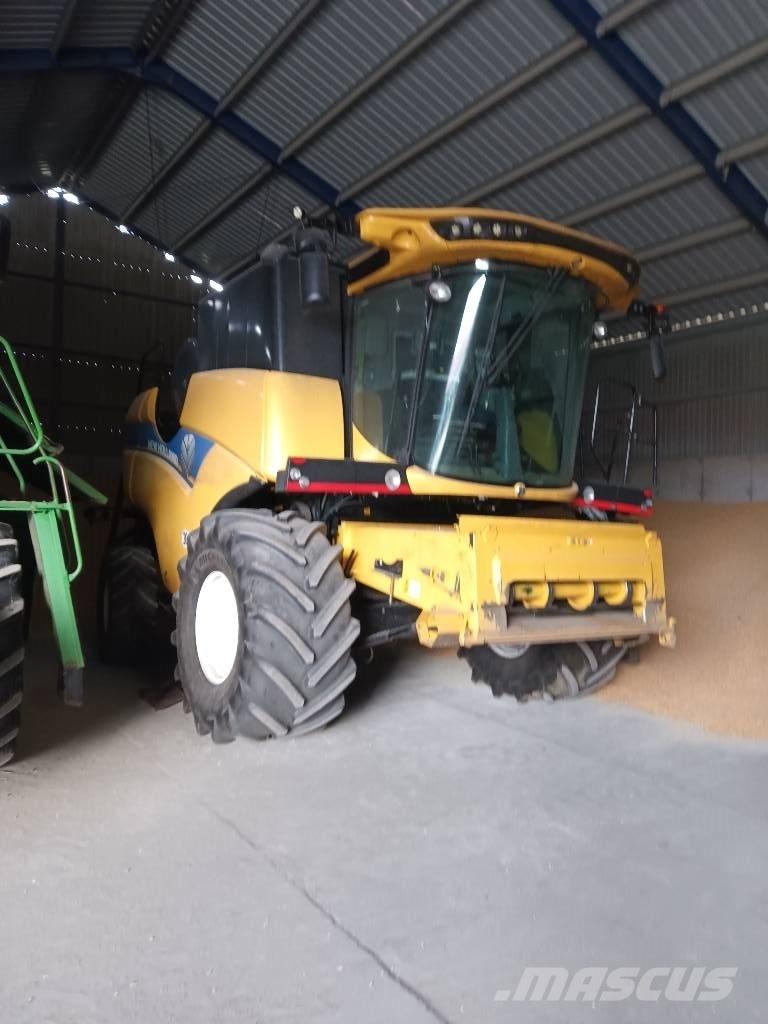 New Holland Cx 6.90 Maaidorsmachines