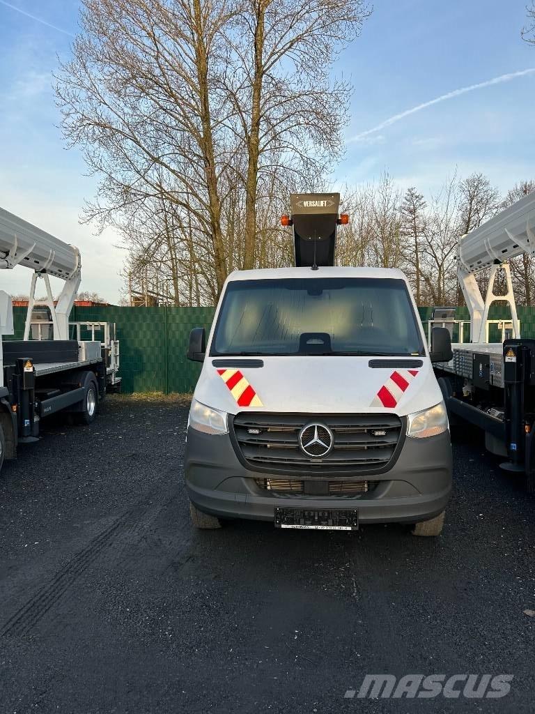 VERSALIFT V-200 Auto hoogwerkers