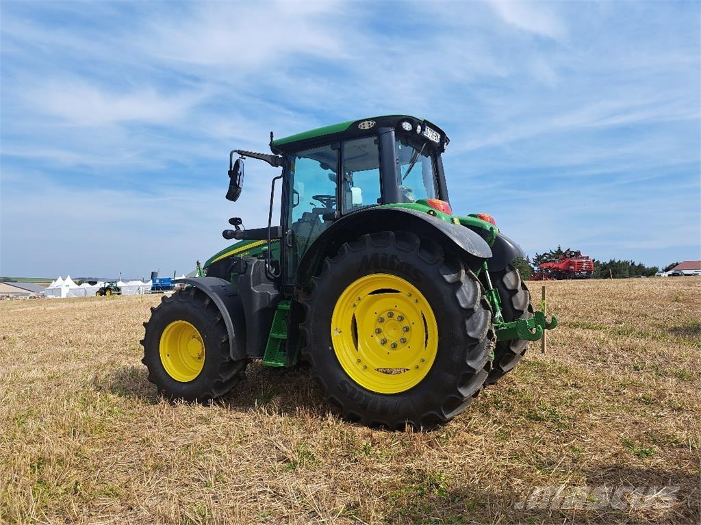 John Deere 6110M Tractoren