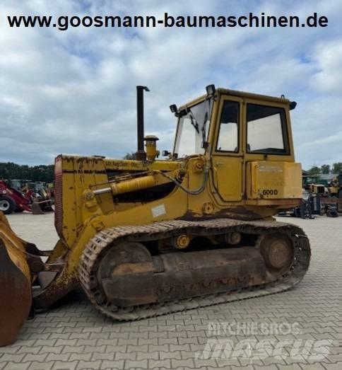 Hanomag L600D Rupsladers