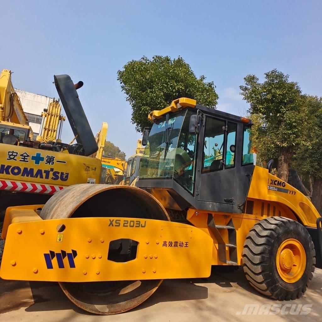 XCMG XS 203 J Trilrolwalsen