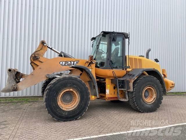 CASE 921F Wielladers