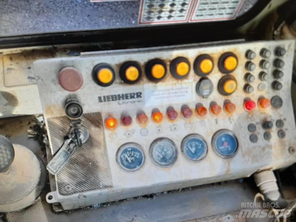 Liebherr PR 752 Rupsdozers