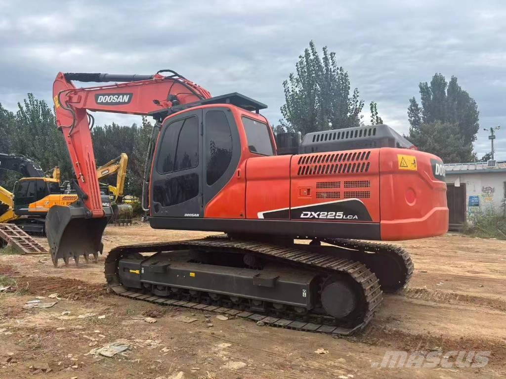 Doosan DX 225 Rupsgraafmachines