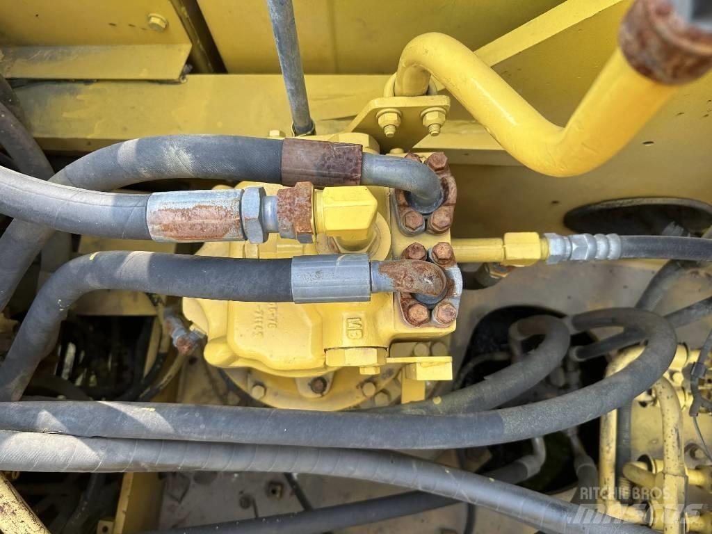 Komatsu PC240-8 Rupsgraafmachines