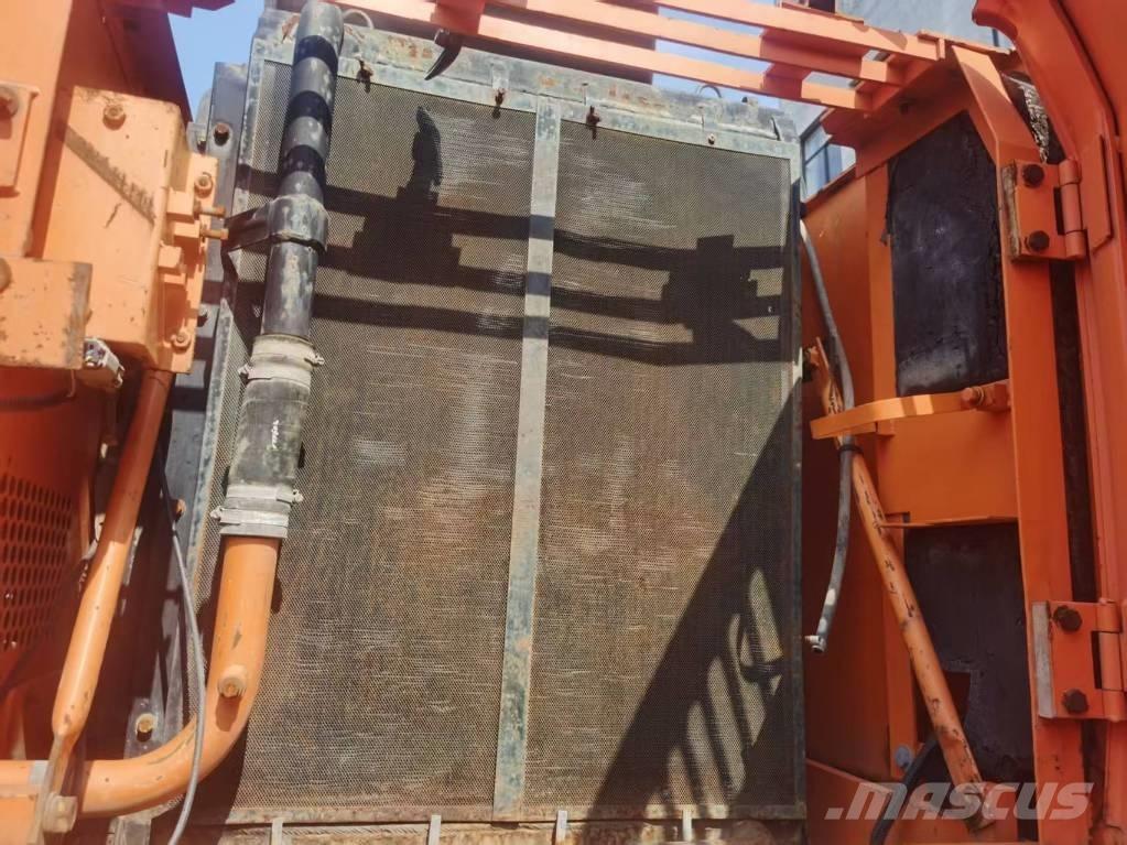 Doosan DH 210 W-7 Wielgraafmachines