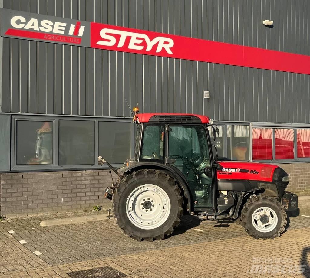 Case IH Quantum 85N Tractoren