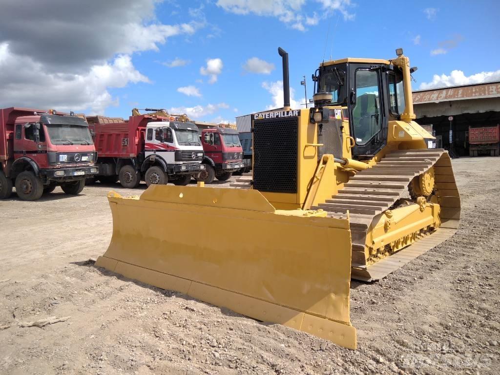 CAT D 6 M LGP Bulldozers