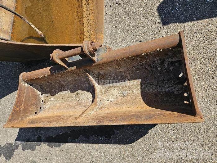 CAT 428D Bakken