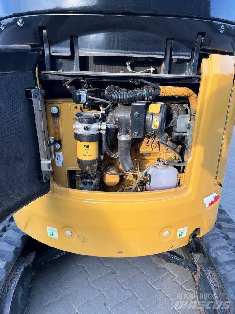 CAT 302 Minigraafmachines < 7t